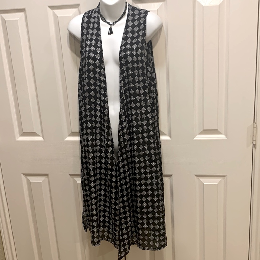 LuLaRoe “Joy” Cardigan ❤️New Listing❤️
